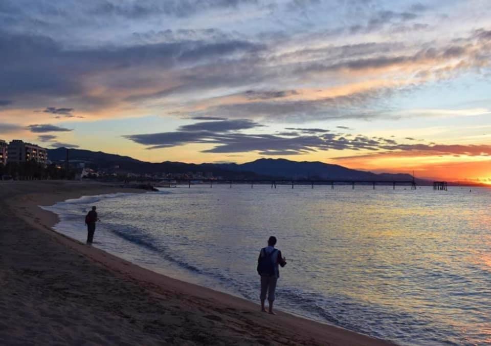 Casabala - Near The Beach And Barcelona Center Μπαδαλόνα Εξωτερικό φωτογραφία